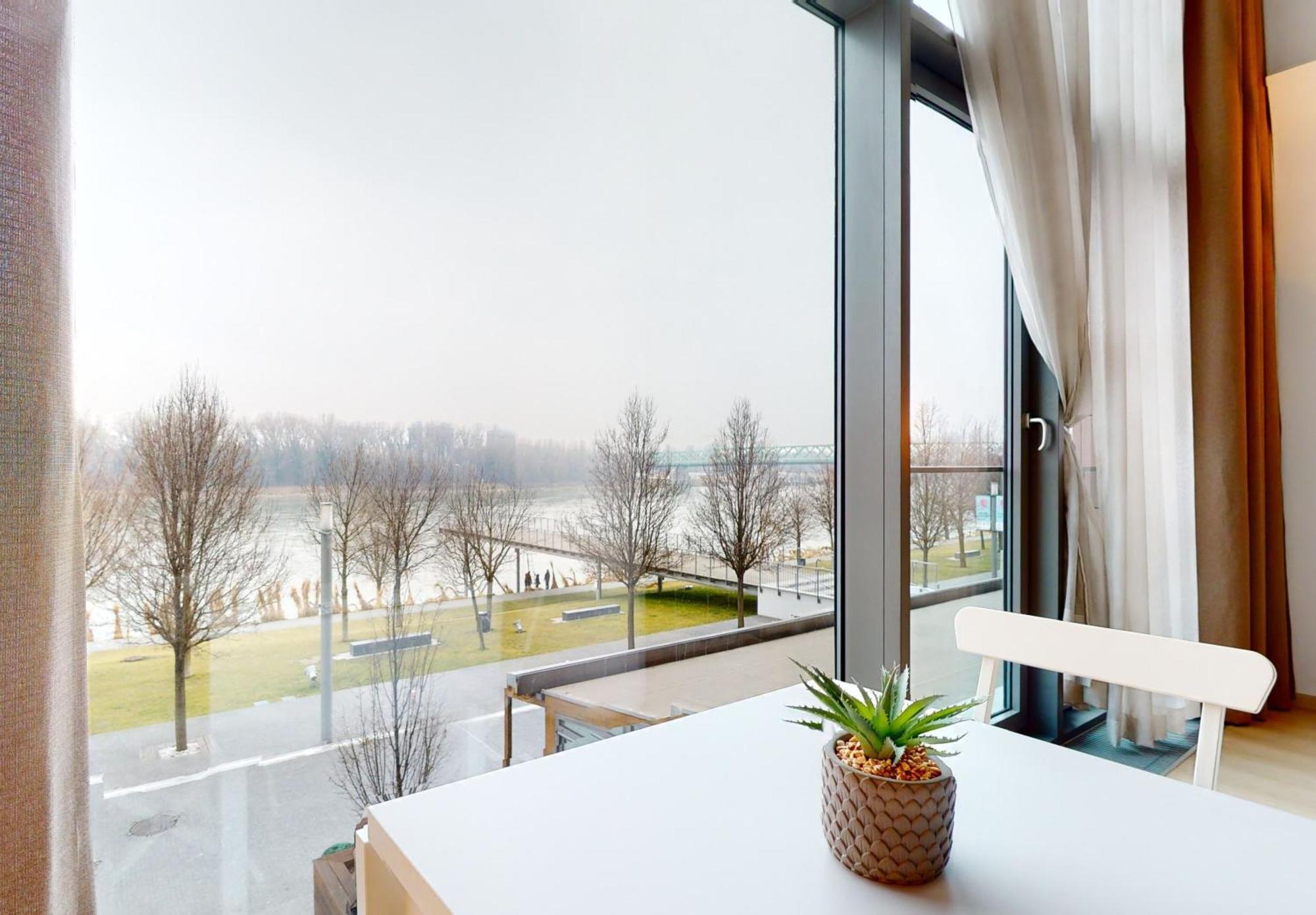 Eurovea Apartments Bratislava Luaran gambar