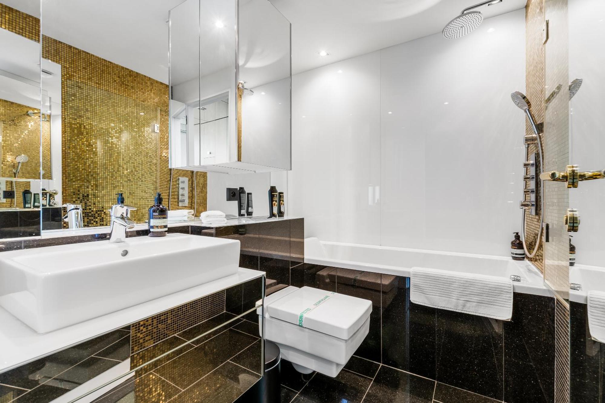 Eurovea Apartments Bratislava Luaran gambar